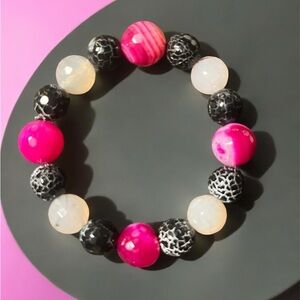 Elegant Fuchsia and Black Agate Beaded Bracelet